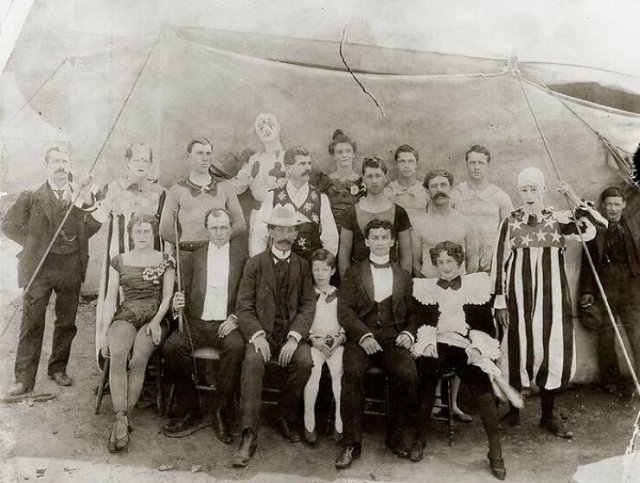 Strange But Interesting Victorian Photos (25 pics)
