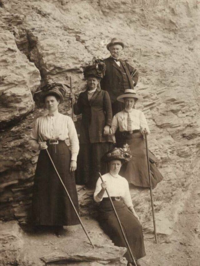 Strange But Interesting Victorian Photos (25 pics)