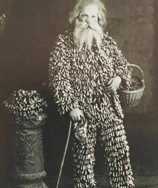 Strange But Interesting Victorian Photos (25 pics)