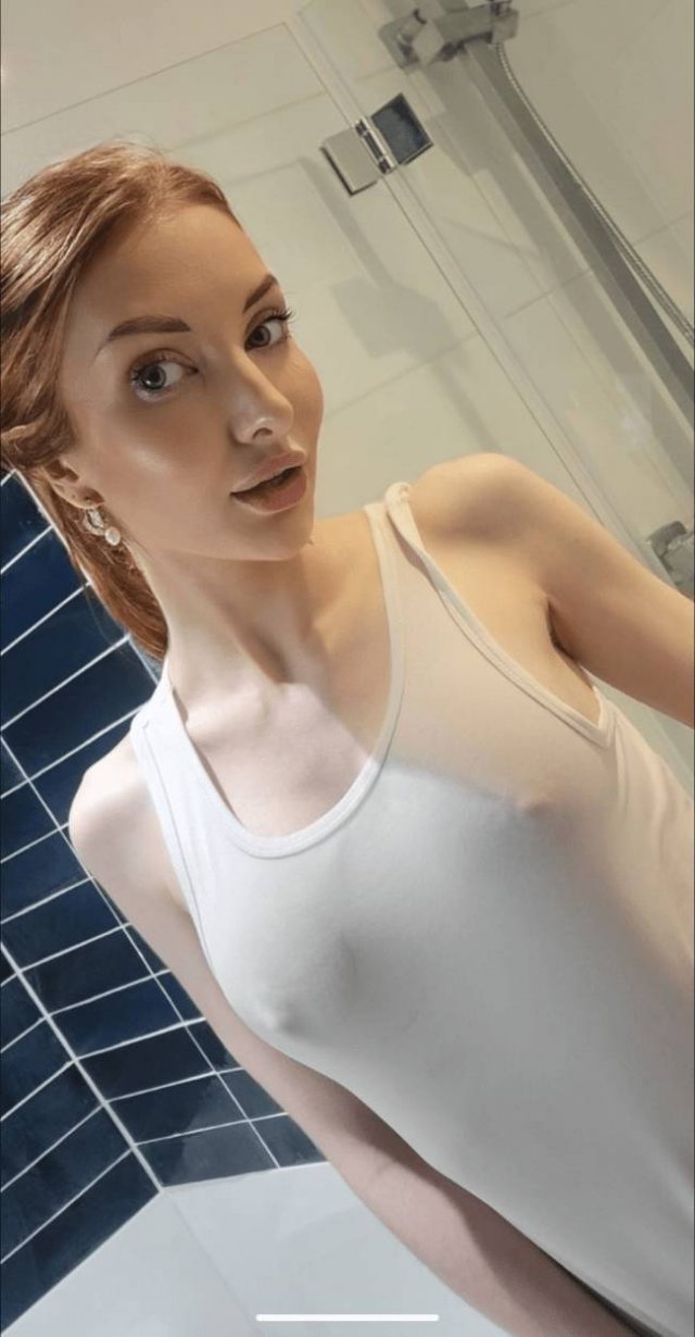 Wet Girls (36 pics)