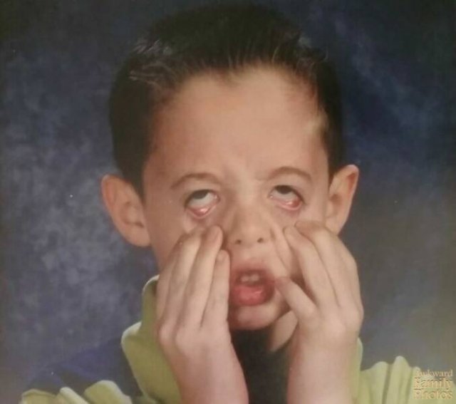 People Share Awkward Photos From The Past (23 pics)