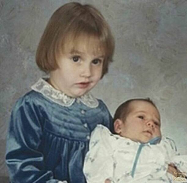 People Share Awkward Photos From The Past (23 pics)