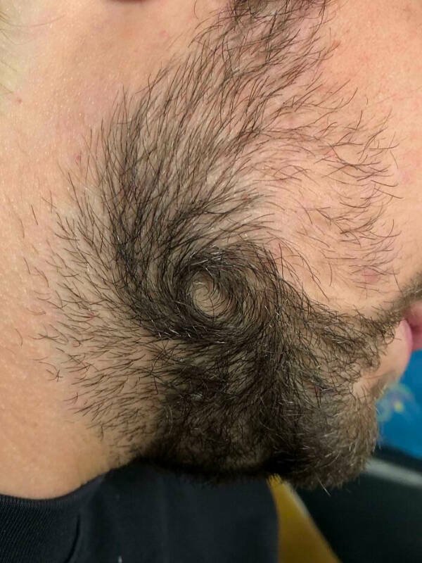Unusual Things From Around The World (23 pics)