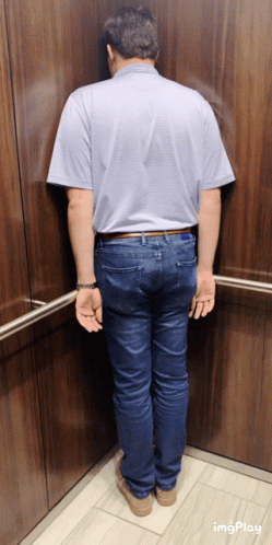 Don't Say This In The Elevator (17 gifs) Don't Say This In The Elevator (17 gifs)