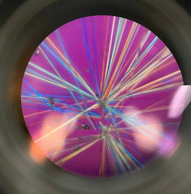Usual Objects Under The Microscope (20 pics)