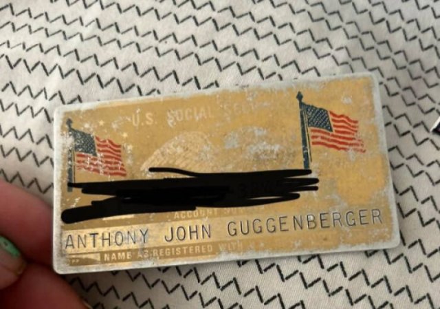 Unexpected Finds In Old Houses (16 pics)