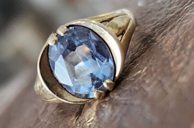 Unexpected Finds In Old Houses (16 pics)