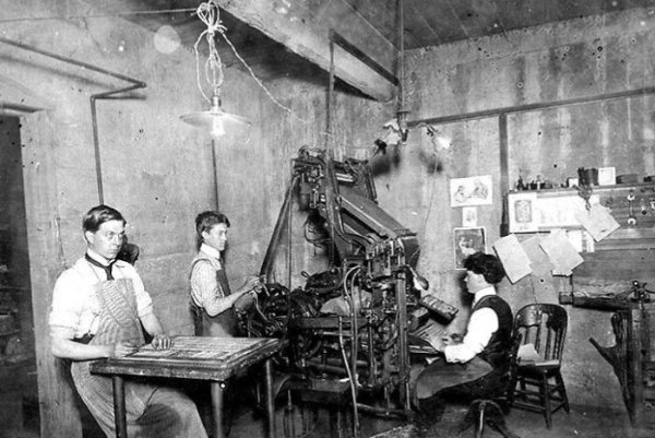 Photos Of Workers From The Past (30 pics)