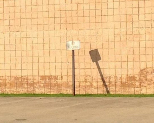 Strange Shadows (25 pics)