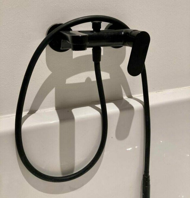 Strange Shadows (25 pics)