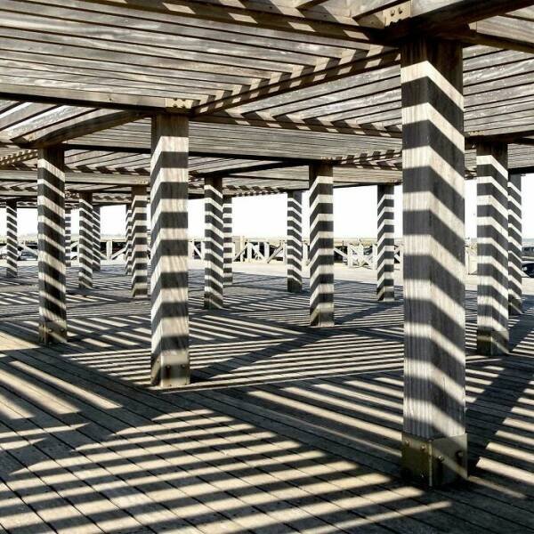 Strange Shadows (25 pics)