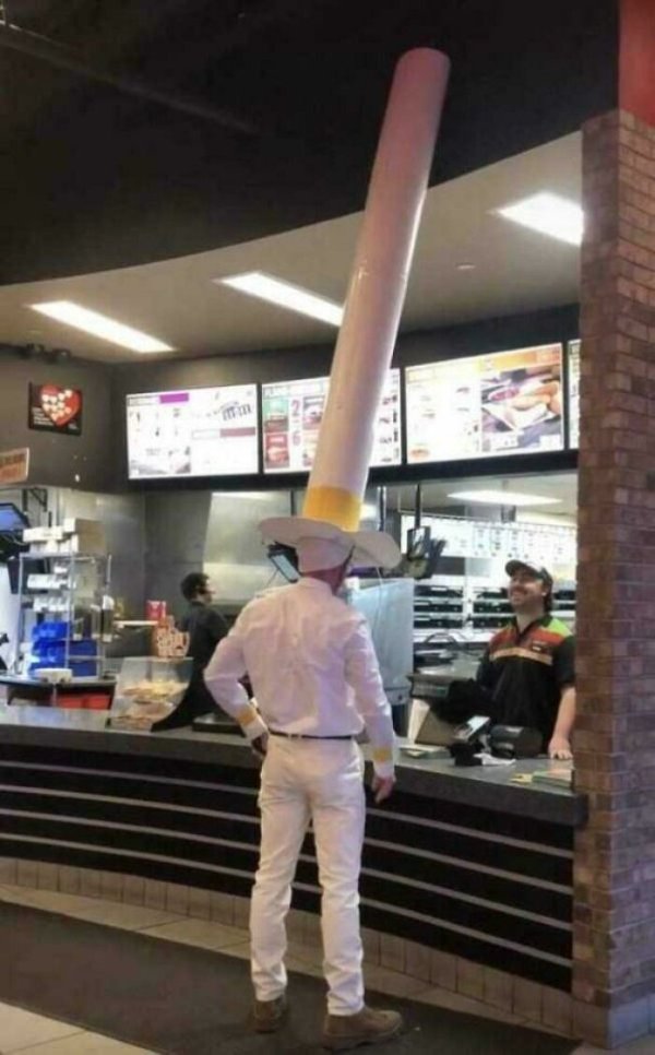 What Is Going On Here? (29 pics)