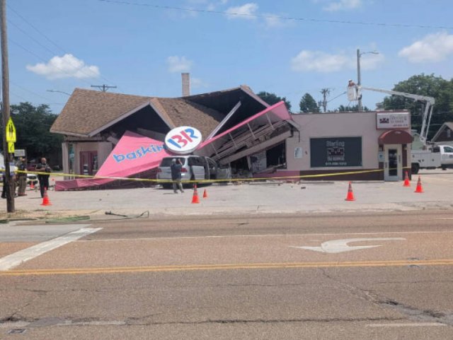 Bad Days Happen (22 pics)