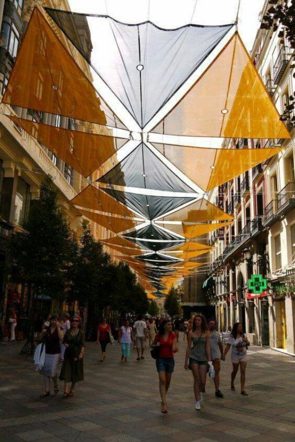 Unusual Urban Infrastructure (22 pics)