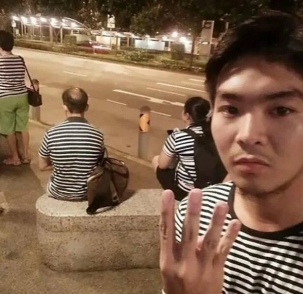 What Is Going On Here? (34 pics)