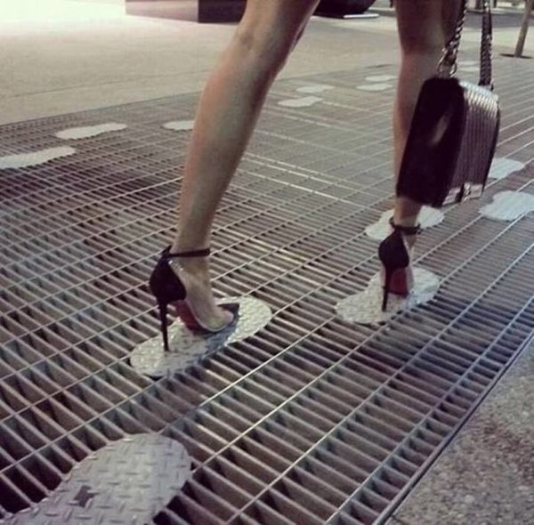 Unusual Urban Infrastructure (22 pics)