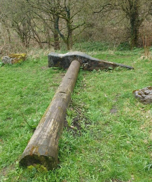 What Is Going On Here? (34 pics)