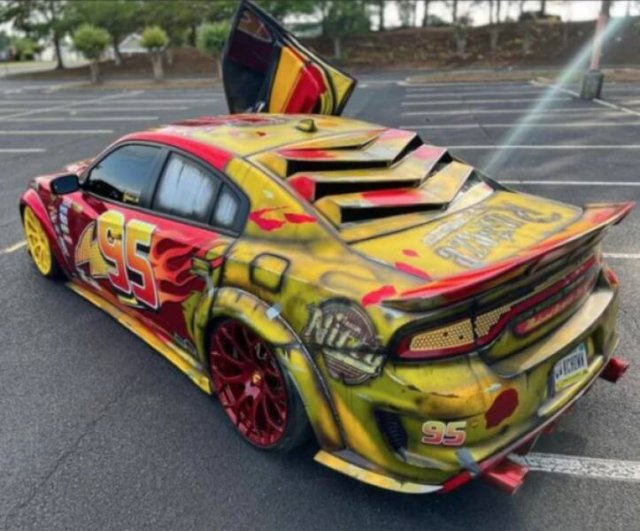 Crazy Cars (28 pics)