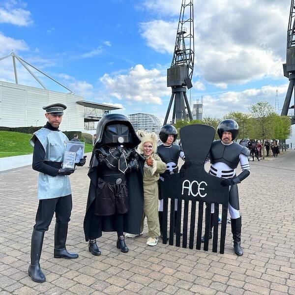 Funny Cosplay (25 pics)