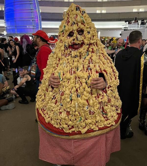 Funny Cosplay (25 pics)