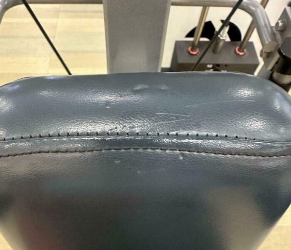 Annoying People In The Gym (25 pics)