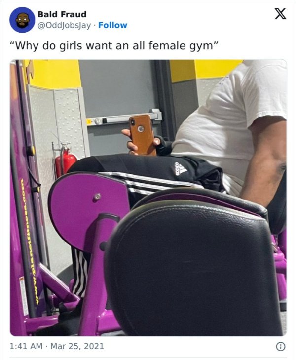 Annoying People In The Gym (25 pics)