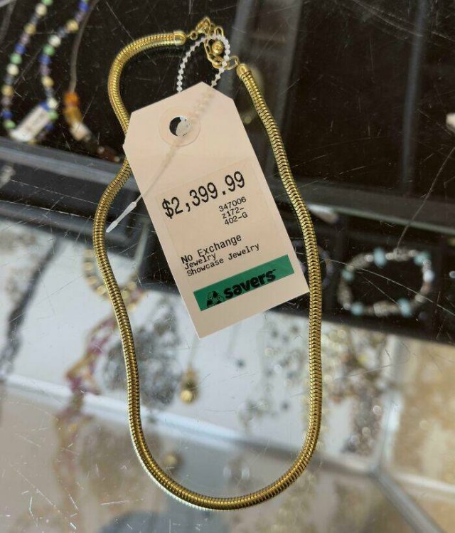 Weird Finds In Thrift Shops (25 pics)