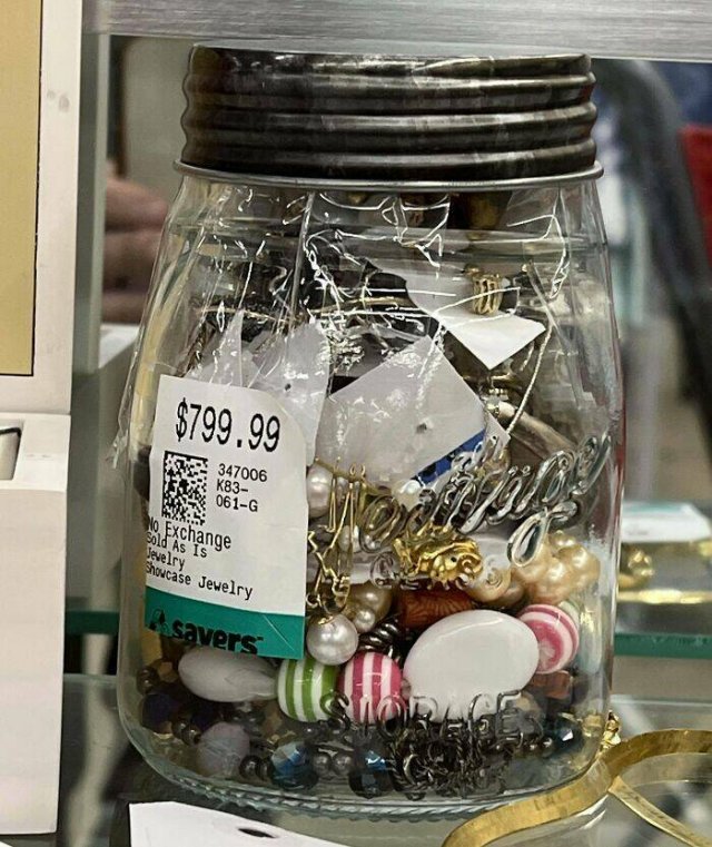 Weird Finds In Thrift Shops (25 pics)