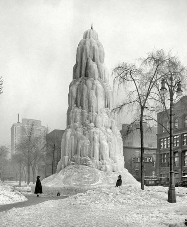 Rare Historical Photos (24 pics)