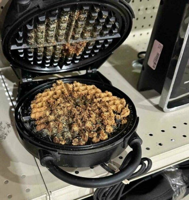 Weird Finds In Thrift Shops (25 pics)