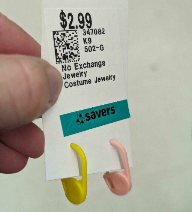 Weird Finds In Thrift Shops (25 pics)