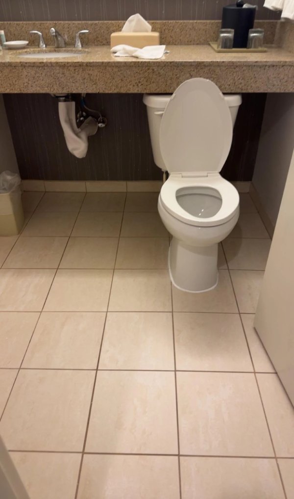 Failed Designs And Constructions (21 pics)