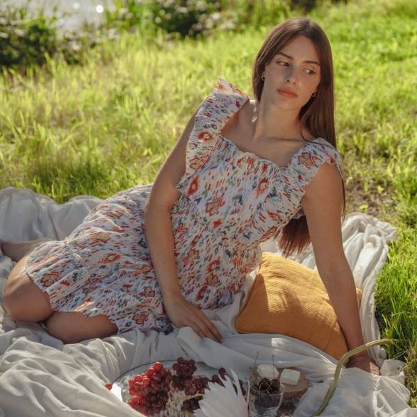 Girls In Sundresseses (47 pics)