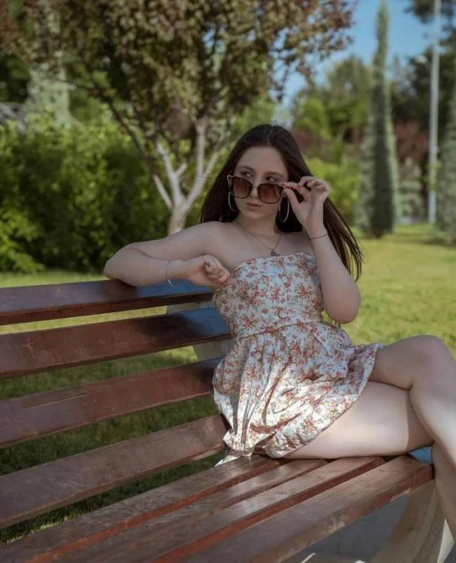 Girls In Sundresseses (47 pics)