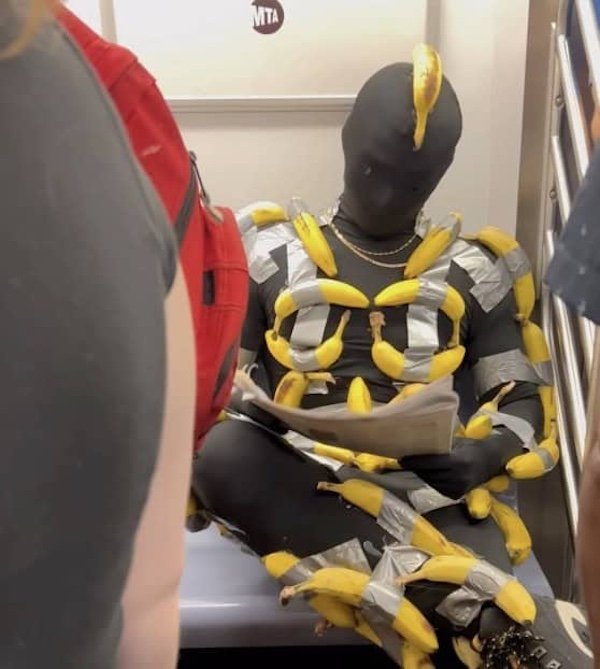Strange People In The Subway (38 pics)