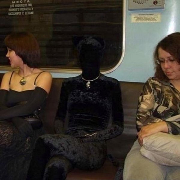 Strange People In The Subway (38 pics)