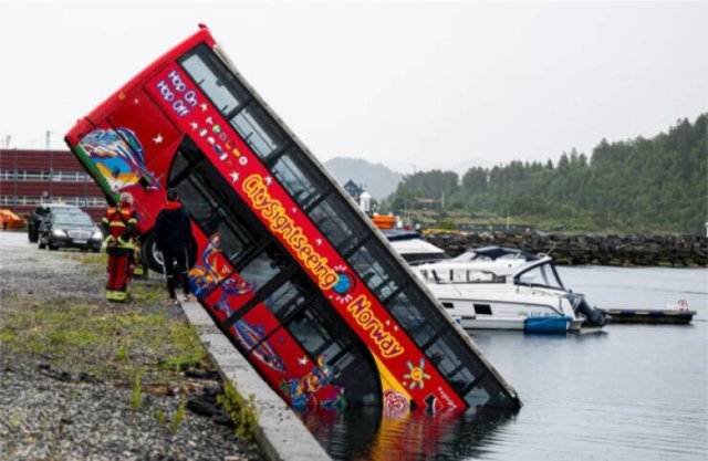 Bad Days Happen (20 pics)