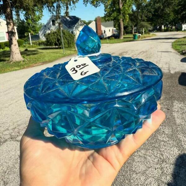Unusual Finds In Thrift Shops (25 pics)