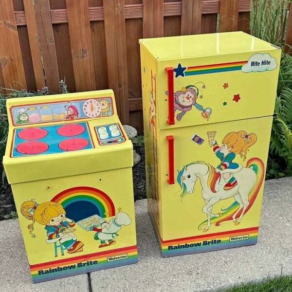 Unusual Finds In Thrift Shops (25 pics)