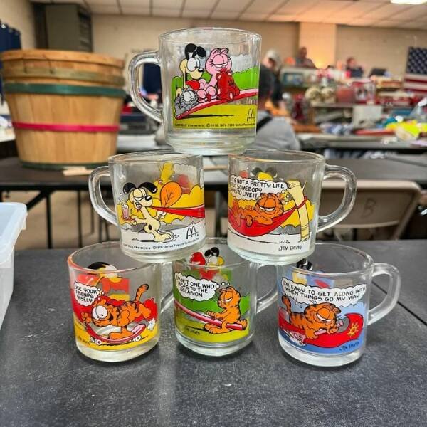 Unusual Finds In Thrift Shops (25 pics)