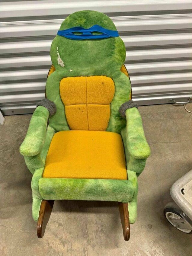 Unusual Finds In Thrift Shops (25 pics)