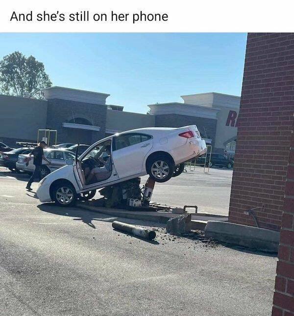 Epic Car Crashes (13 pics)