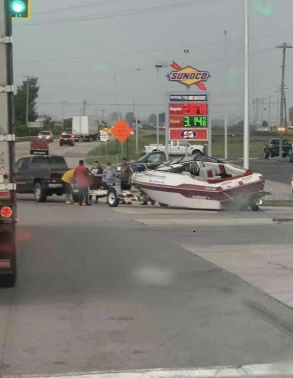 Epic Car Crashes (13 pics)