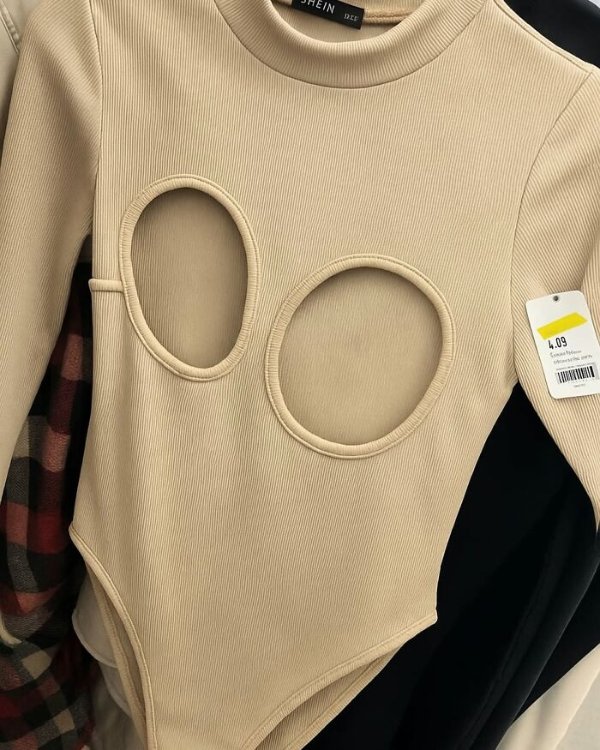 What Is Going On Here? (29 pics)