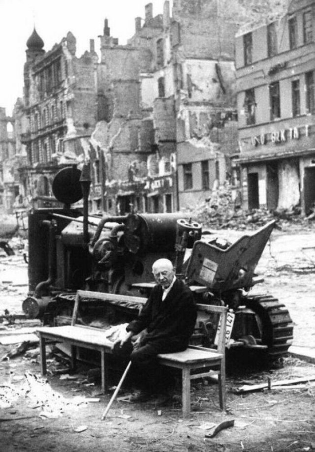 Interesting Historical Photos (22 pics)