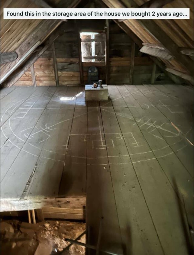 Creepy Finds (23 pics)