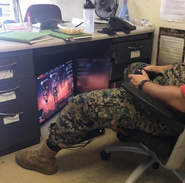 Jokes And Pictures For Gamers (33 pics)