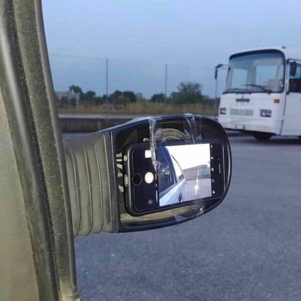 Strange Photos From Around The World (22 pics)