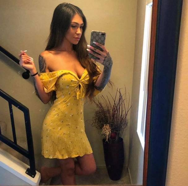 Girls In Sundresses (36 pics)