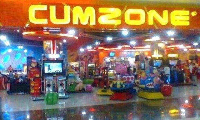 What Is Going On Here? (28 pics)